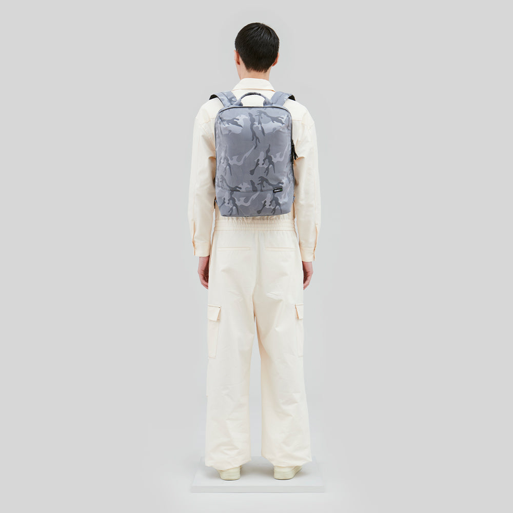 MINIMAL ESTRO Daypack